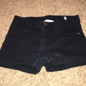 H&M black jean shorts